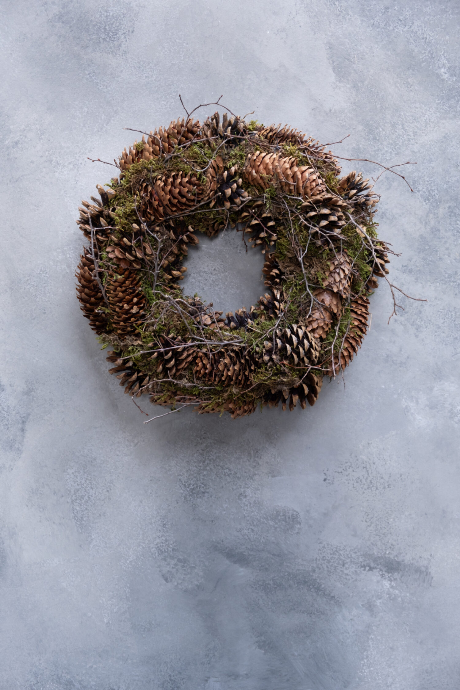 Wreath moss mix pine, twigs