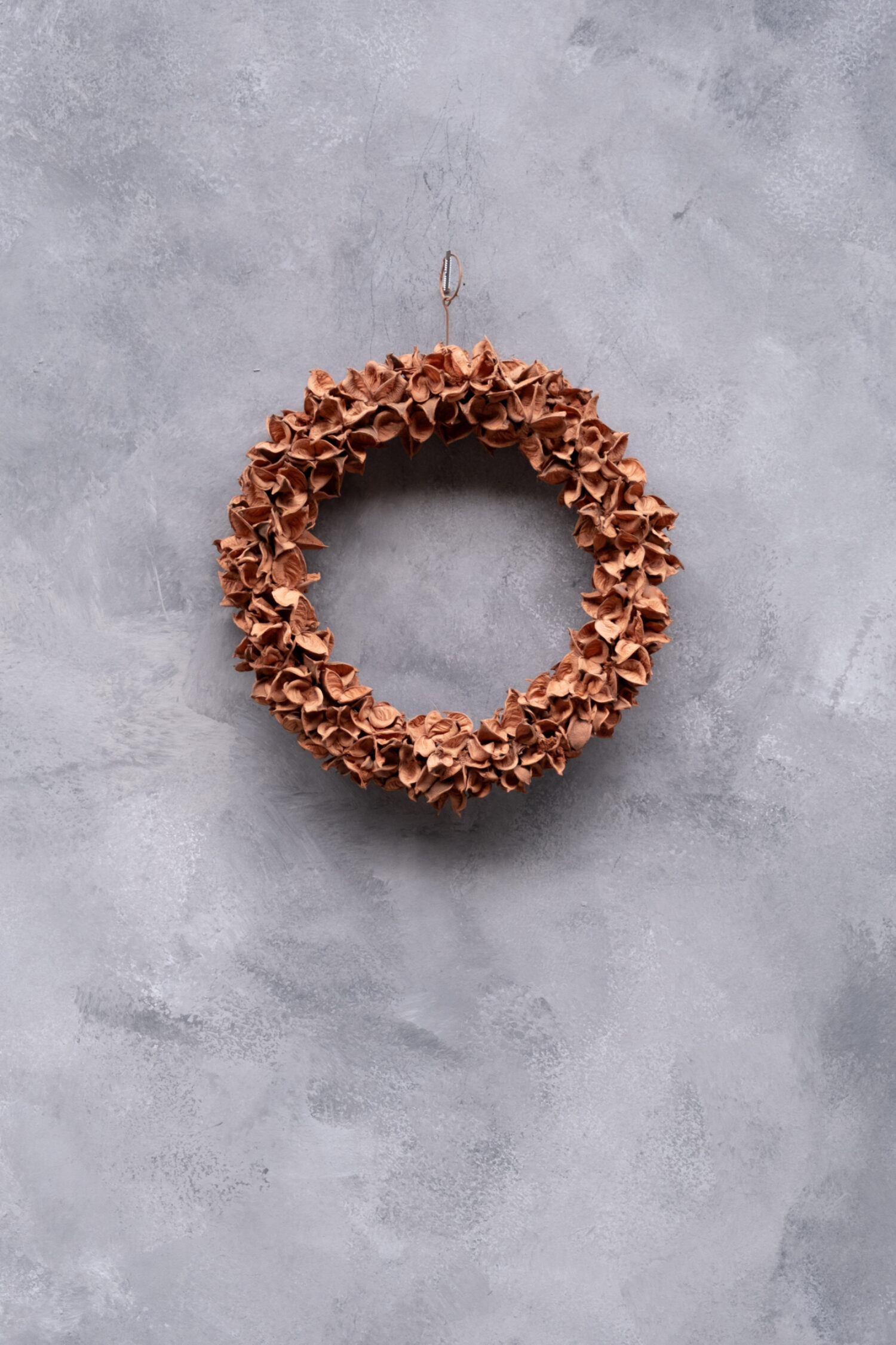 Cotton pod wreath thin