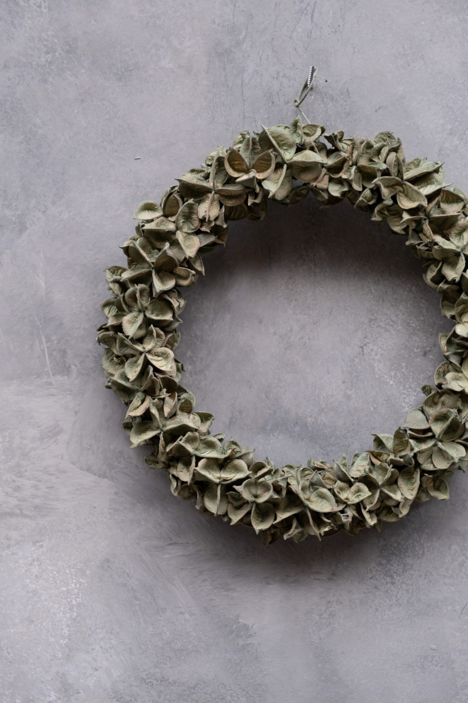 Cotton pod wreath thin